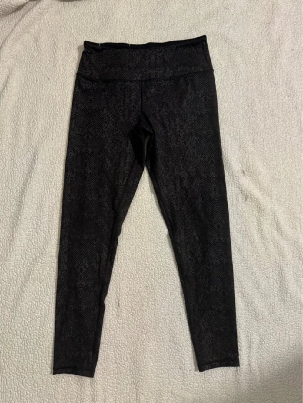 Snakeskin Pattern Black Leggings